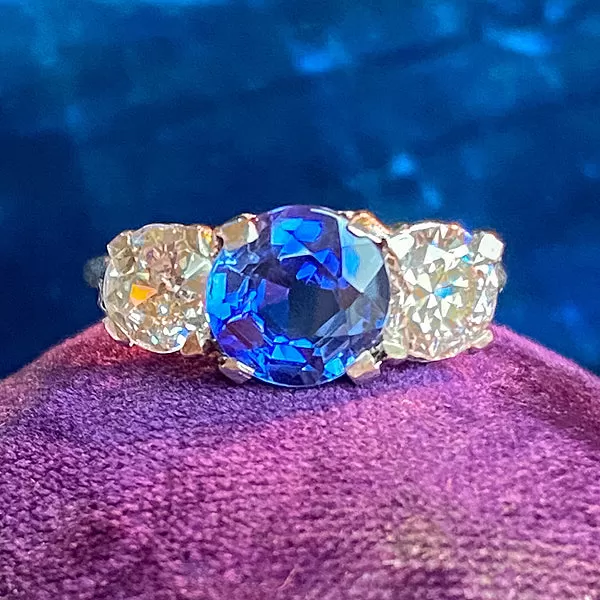 Antique Sapphire & Diamond Ring