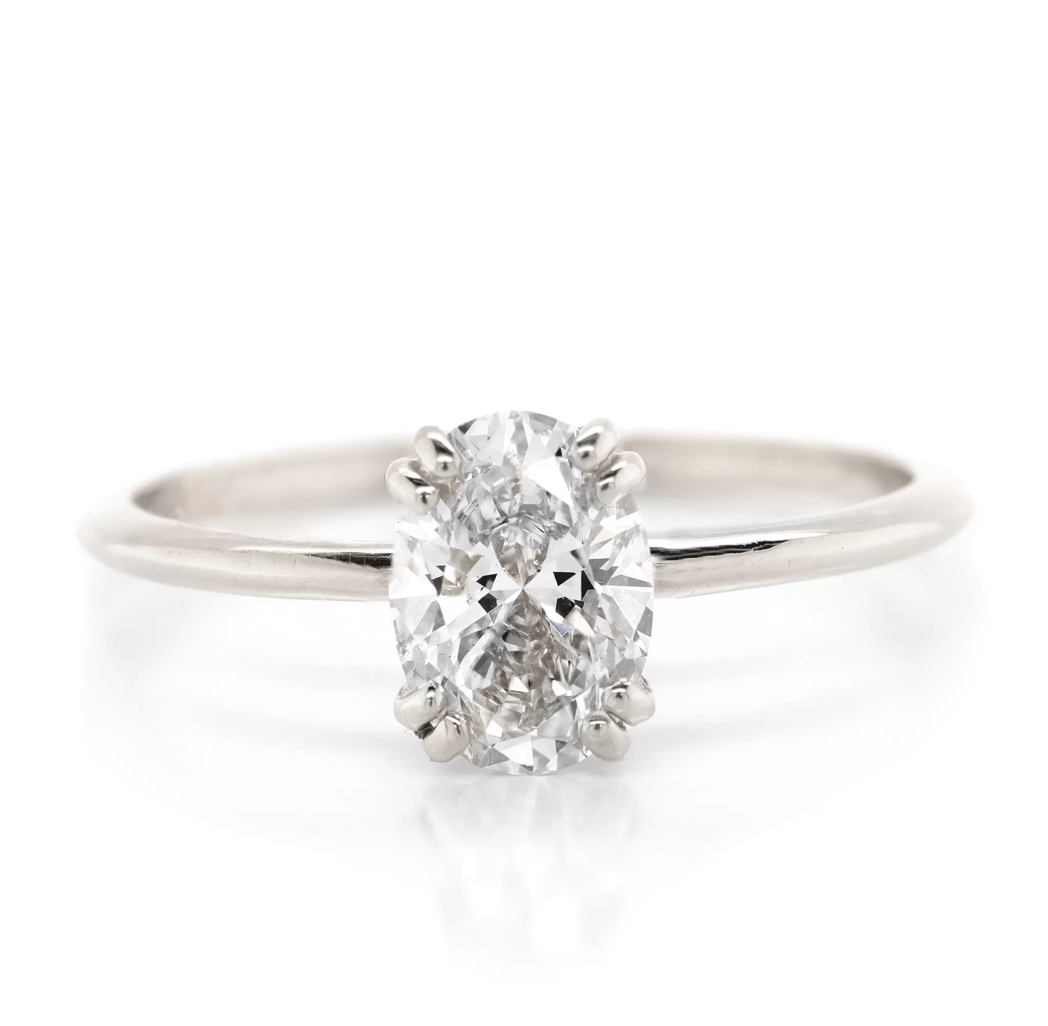 Oval Diamond Solitaire